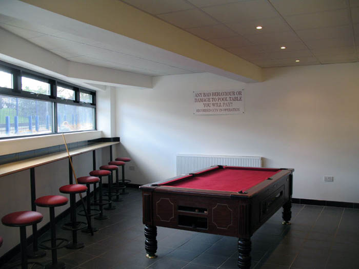 Hunts Cafe pool table